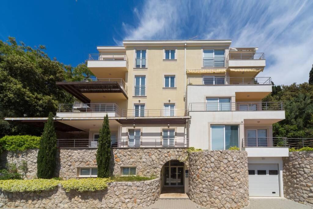 Blue Dream - Stylish Apt With Stunning Sea View ดูบรอฟนิก ภายนอก รูปภาพ
